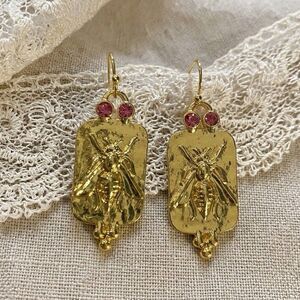 Victorian Revival Antiqued Golden Bee Plaque Earrings Pink Crystal Drops Artsy
